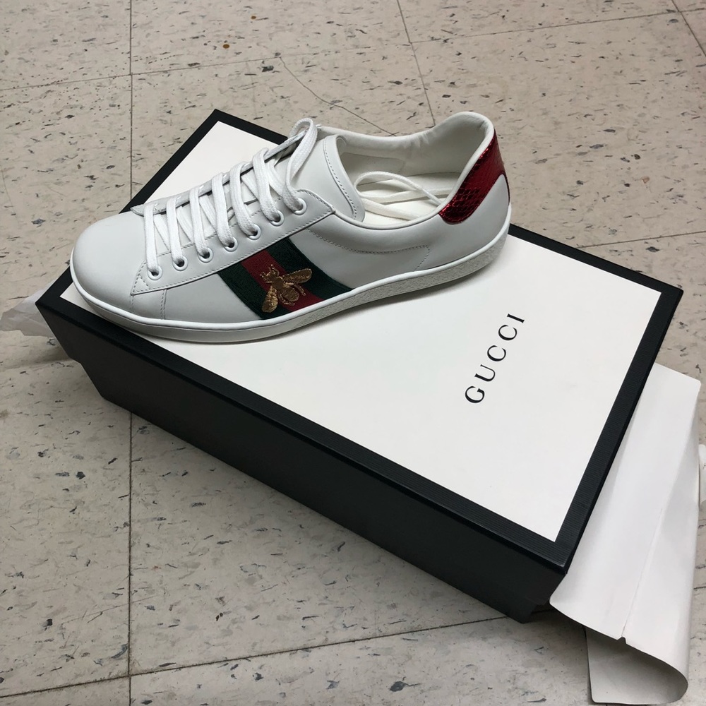 Men’s Gucci Sneaker Size 7